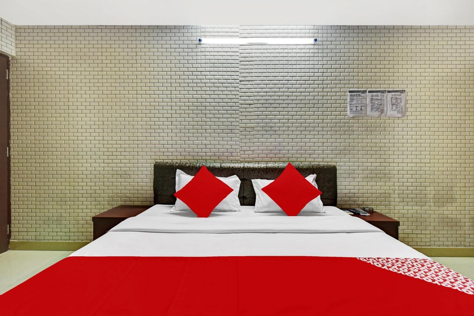 Hotel O Eleven Hotel & Banquet Кота Екстер'єр фото